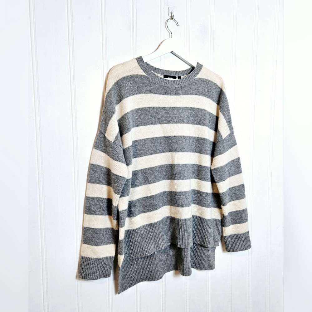 Theory Cashmere Sweater M Karenia Oversized Striped Crewneck Gray Cream High Low